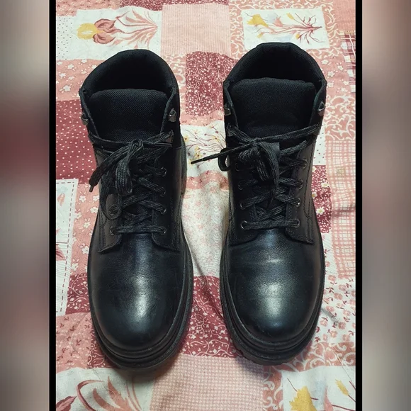 Kamik Grayson Men's Black Waterproof Leather Winter Boots - Size 10 - Picture 1 of 4